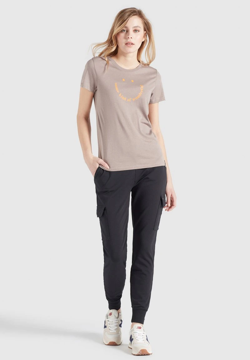 Bester Verkauf ⭐ Khujo FRANCESCA SMILE - T-Shirt Print - Graubraun, Damen ✔️ 2 Bester Verkauf ⭐ Khujo FRANCESCA SMILE - T-Shirt Print - Graubraun, Damen ✔️ – Bild 2