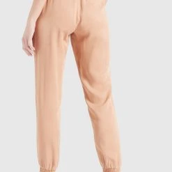 Großhandel ⌛ Khujo MARIZA - Jogginghose - Aprikot Gewaschen, Damen 🥰 12 Großhandel ⌛ Khujo MARIZA - Jogginghose - Aprikot Gewaschen, Damen 🥰 -Khujo Verkaufsladen 366364ca49bc4a998c4c360d5edec50d