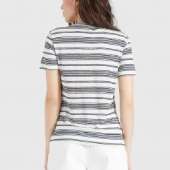 Budget 👏 Khujo PERGOLA - T-Shirt Basic - Naturweiß-dunkelblau Gestreift, Damen ⭐ -Khujo Verkaufsladen 417f9a23f8ae4a748841ac9ad1ffa2e3