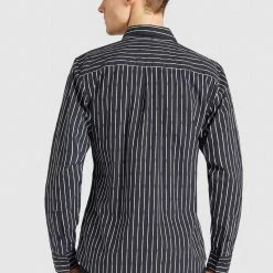 Auslauf 🔔 Khujo WAITE - Hemd - Schwarz Gestreift, Herren ⭐ -Khujo Verkaufsladen 55120fc89d8f4c3b8c6eaa352959e236