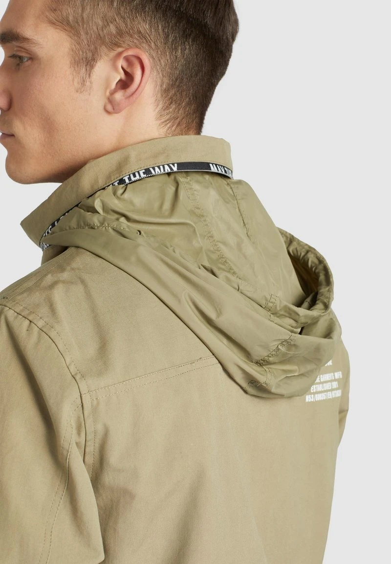 Am billigsten ✔️ Khujo PALE - Leichte Jacke - Beige, Herren 😉 7 Am billigsten ✔️ Khujo PALE - Leichte Jacke - Beige, Herren 😉 – Bild 7