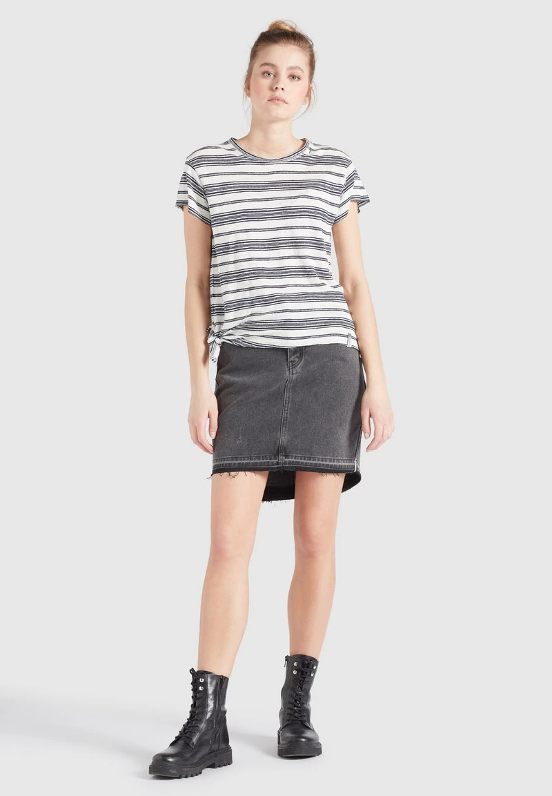 Bestes Angebot ⌛ Khujo MATAMA - T-Shirt Print - Naturweiß-dunkelblau Gestreift, Damen 🎁 5 Bestes Angebot ⌛ Khujo MATAMA - T-Shirt Print - Naturweiß-dunkelblau Gestreift, Damen 🎁 – Bild 5