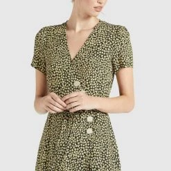 Bestes Angebot 👍 Khujo PORGY - Freizeitkleid - Schwarz-gelb Geblümt, Damen 🌟 11 Bestes Angebot 👍 Khujo PORGY - Freizeitkleid - Schwarz-gelb Geblümt, Damen 🌟 -Khujo Verkaufsladen 84758fc80c8d4af298856c114bfceacf