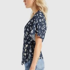 Coupon 🤩 Khujo GIOVANNA - Bluse - Blau-weiß Geblümt, Damen ❤️ -Khujo Verkaufsladen 9ad2dfe37ca04ec3ace70eed809bc64f