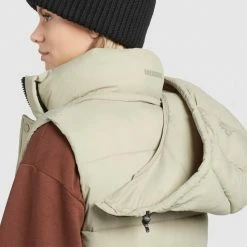 Neu ⌛ Khujo MAGNETA MATT - Weste - Blassgrün, Damen ✨ 13 Neu ⌛ Khujo MAGNETA MATT - Weste - Blassgrün, Damen ✨ -Khujo Verkaufsladen a3c24c3cea814ef0a78b36b56b3830b5