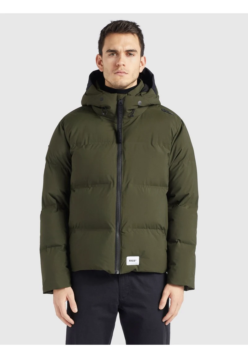 Coupon ⌛ Khujo RODNEY - Winterjacke - Dunkeloliv, Herren 🌟 1 Coupon ⌛ Khujo RODNEY - Winterjacke - Dunkeloliv, Herren 🌟